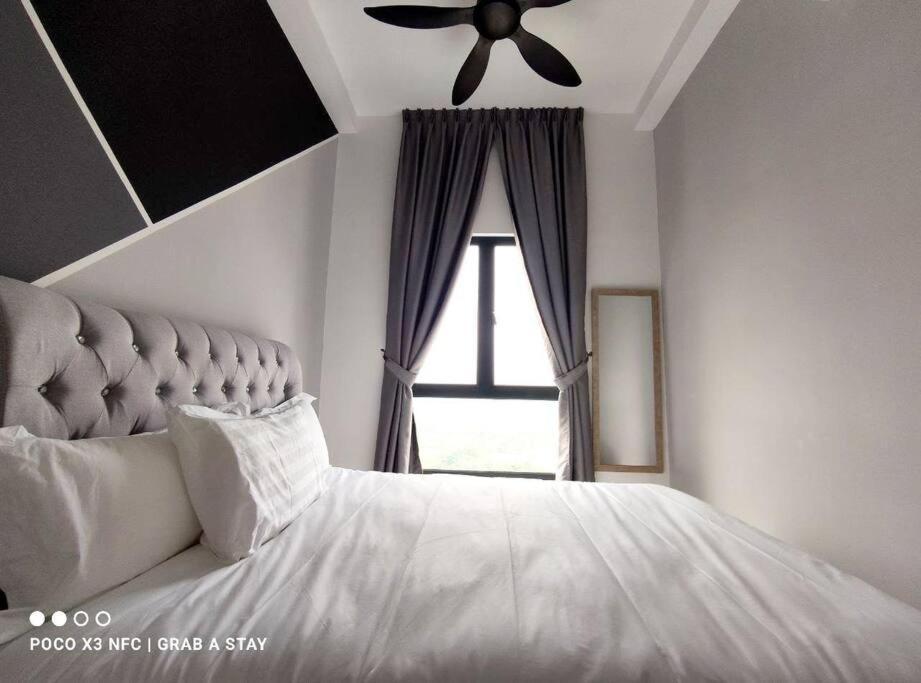 Apartment The Horizon 3br L8 By Grab A